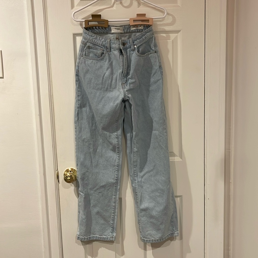 cotton on: loose straight jeans US size 4